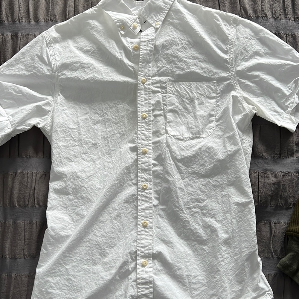 Men’s Wings + Horns White Short Sleeve Button Down shirt